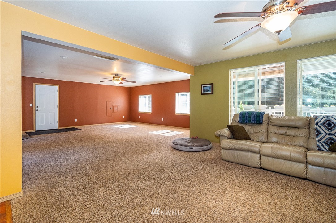 11220 Langworthy Road Southwest Rochester, WA 98579 - Photo 13 of 36 Gallery Image 13