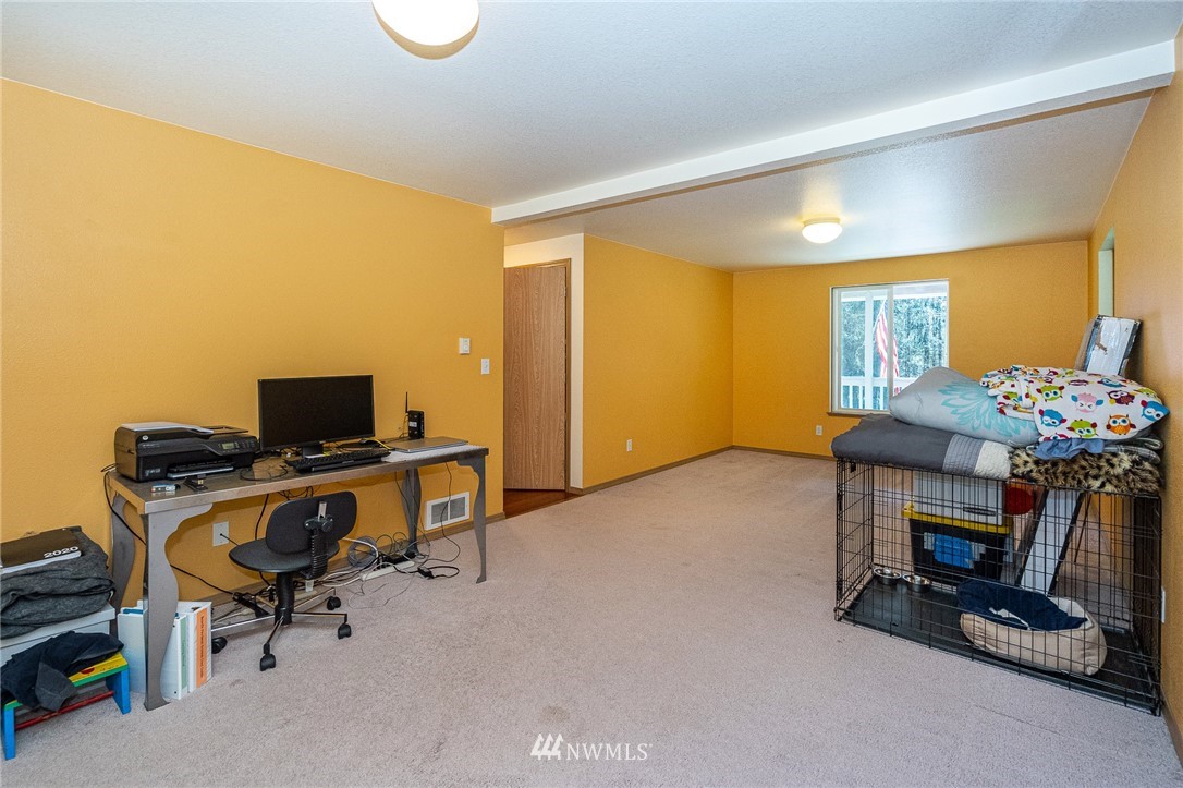 11220 Langworthy Road Southwest Rochester, WA 98579 - Photo 21 of 36 Gallery Image 21