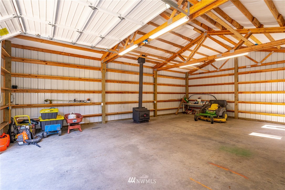 11220 Langworthy Road Southwest Rochester, WA 98579 - Photo 6 of 36 Gallery Image 6