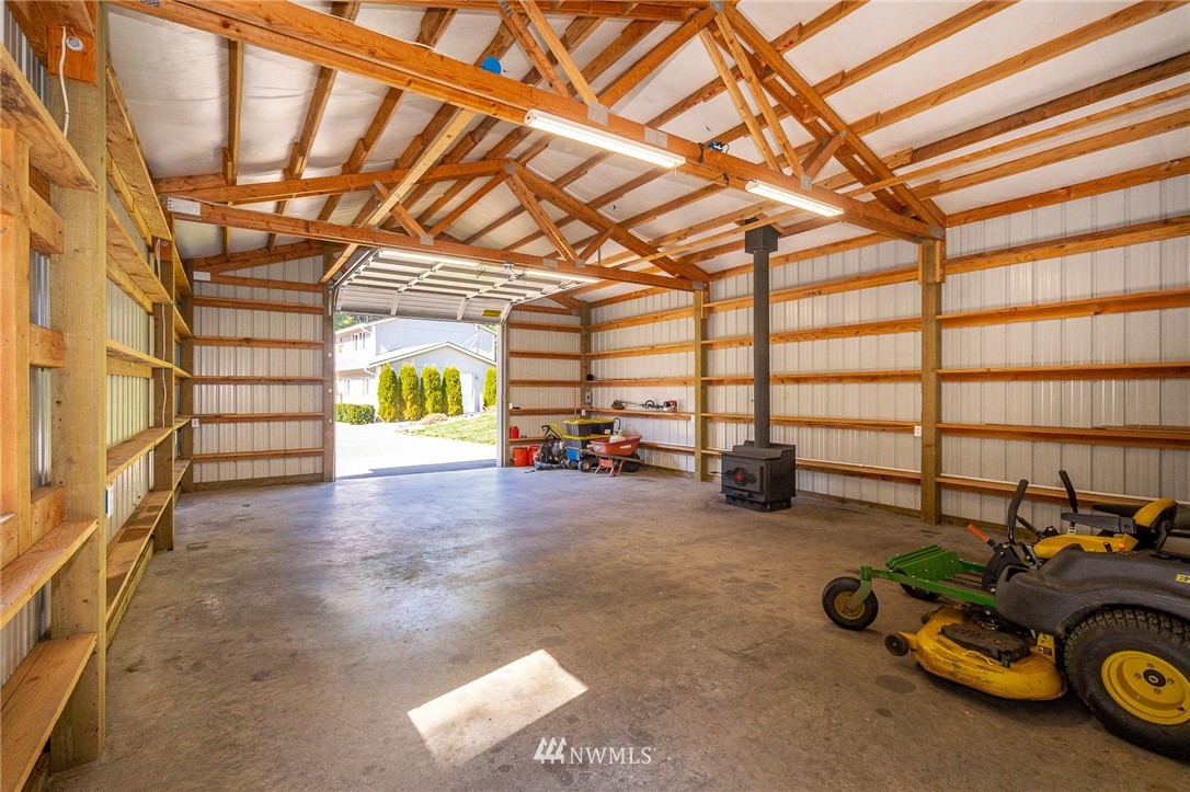 11220 Langworthy Road Southwest Rochester, WA 98579 - Photo 8 of 36 Gallery Image 8