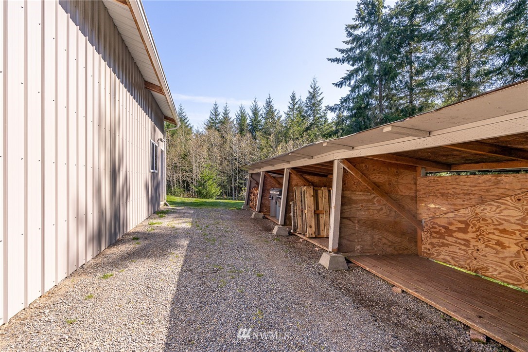 11220 Langworthy Road Southwest Rochester, WA 98579 - Photo 9 of 36 Gallery Image 9