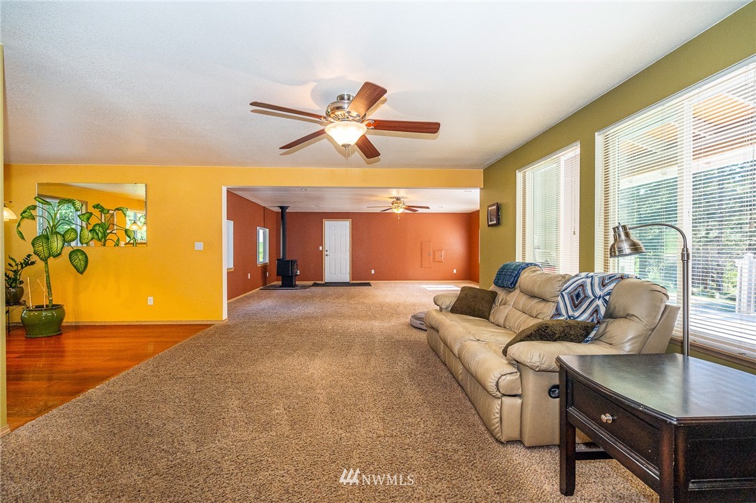 11220 Langworthy Road Southwest Rochester, WA 98579 - Photo 10 of 36 Gallery Image 10