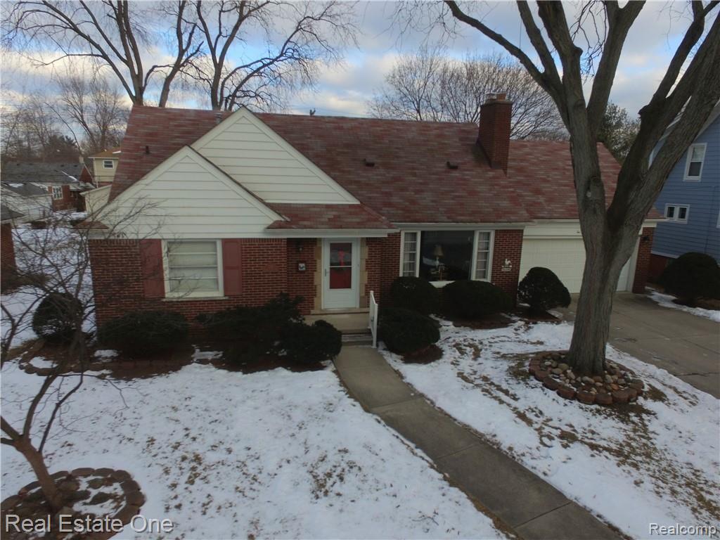 216 North Gulley Road Dearborn, MI 48128 - Photo 3 of 64 View #3 (Front of Home)