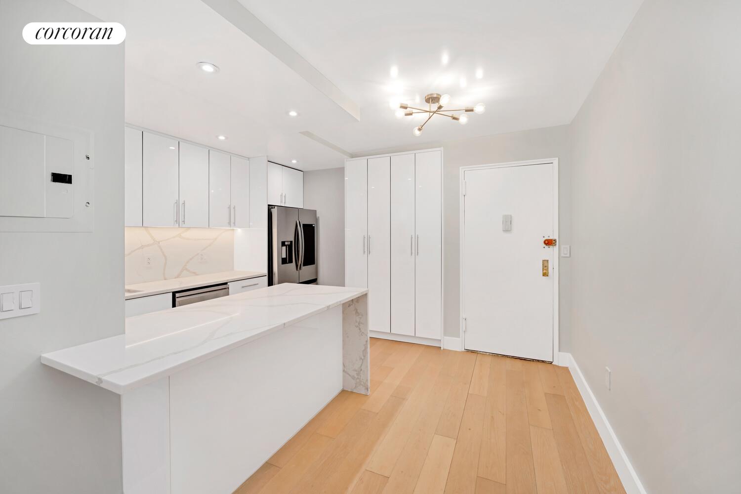 315 East 72nd Street, Unit 3A Manhattan, NY 10021 - Photo 7 of 8