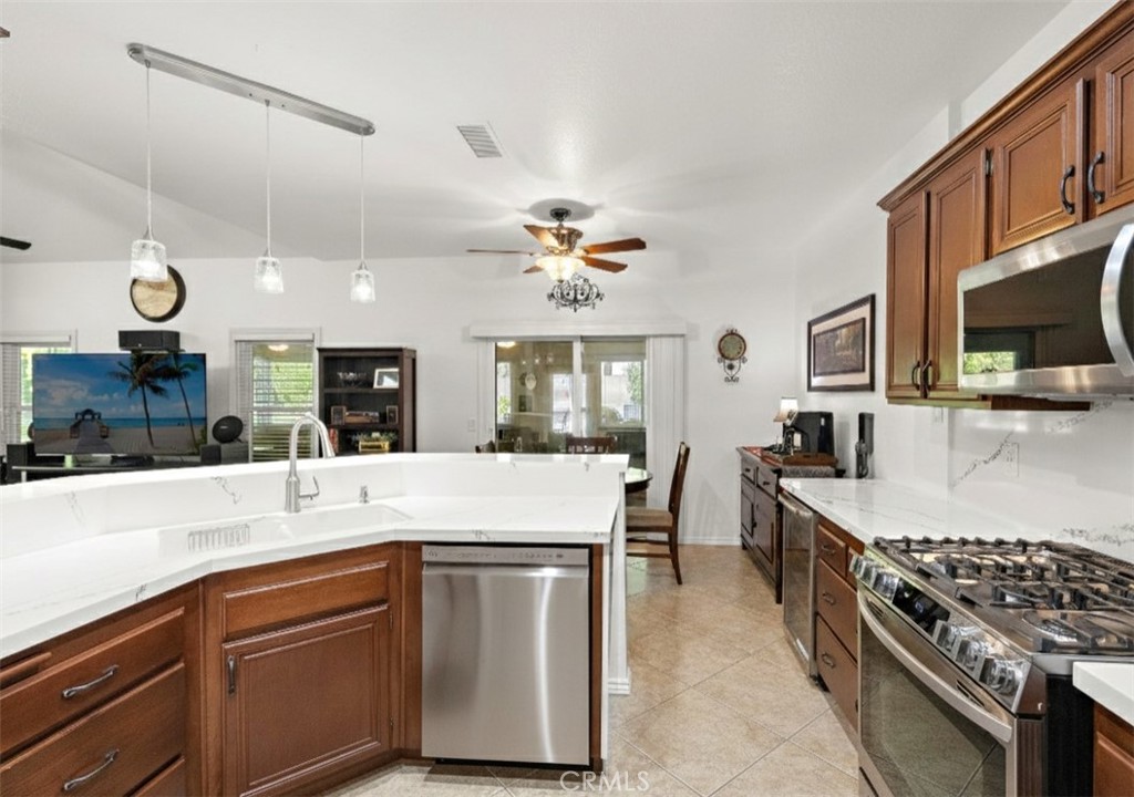 3403 Cedarglen Road Ontario, CA 91761 - Photo 14 of 51