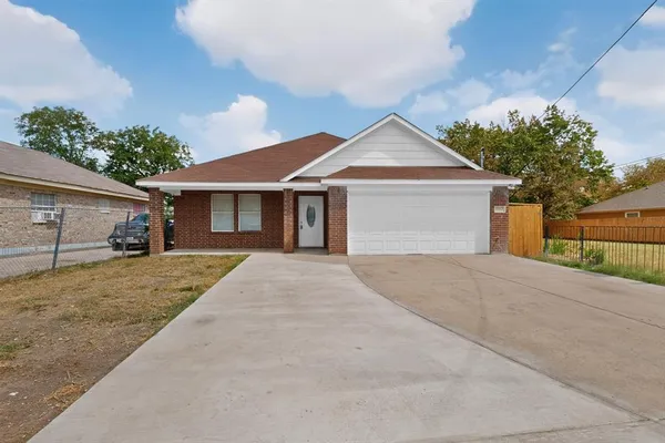 $2,600 | 1512 Rowan Avenue, Dallas, TX 75223