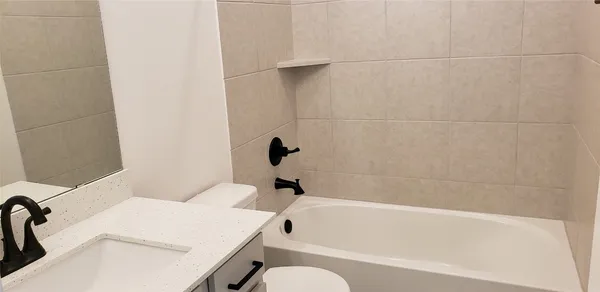 $3,200 | 10611 Hidden Rock Drive, Missouri City, TX 77459