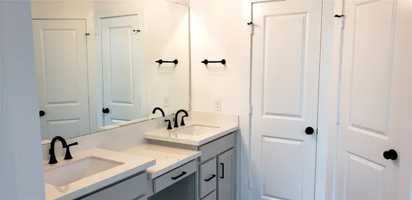 $3,200 | 10611 Hidden Rock Drive, Missouri City, TX 77459