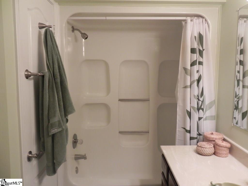 8 Fox Ridge Place Taylors, SC 29687 - Photo 15 of 25 Gallery Image 15