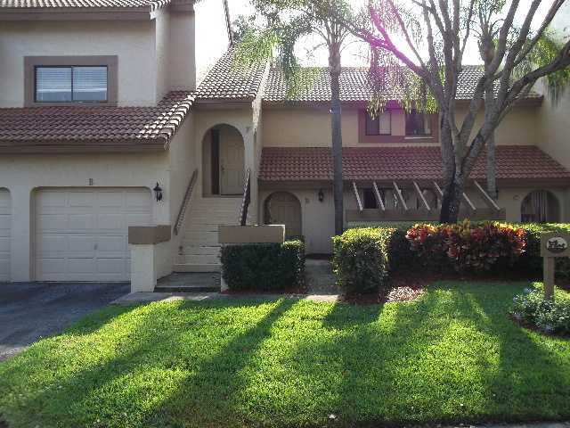 5750 Coach House Circle, Unit B Boca Raton, FL 33486 - Photo 1 of 18 Primary Photo