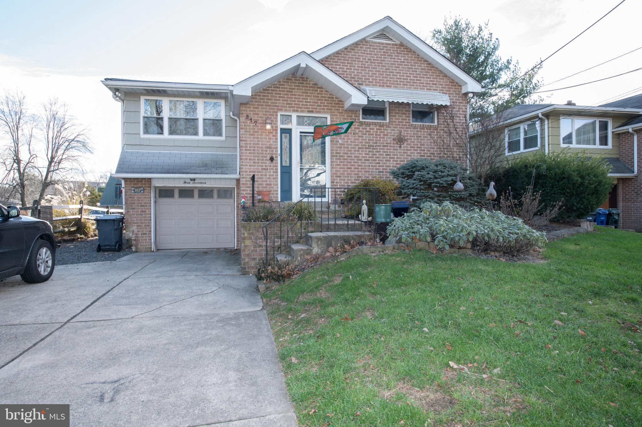317 Church Road Jenkintown, PA 19046 - Photo 2 of 28