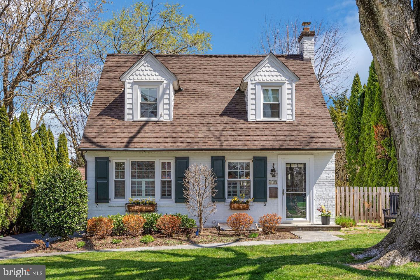 419 Locust Road Wayne, PA 19087 - Photo 2 of 5