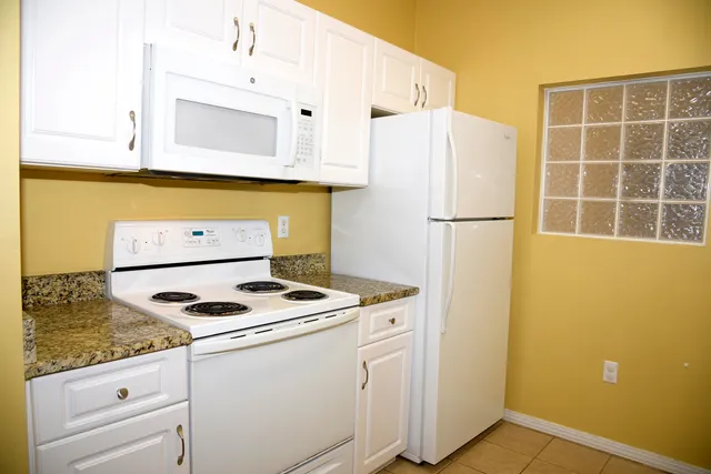 $1,750 | 1501 Partin Drive North, Unit 234, Niceville, FL 32578