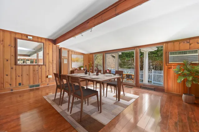 $985,000 | 7 Ford Road, Newtown, CT 06482