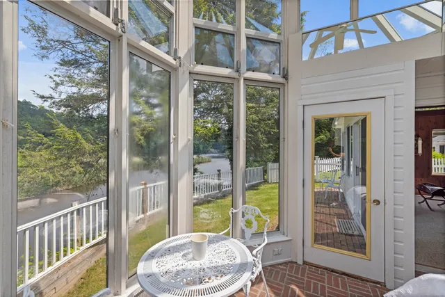 $985,000 | 7 Ford Road, Newtown, CT 06482