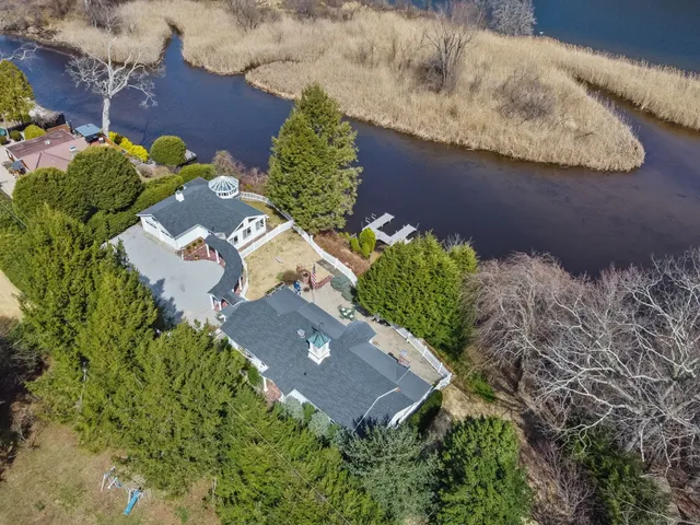 $985,000 | 7 Ford Road, Newtown, CT 06482