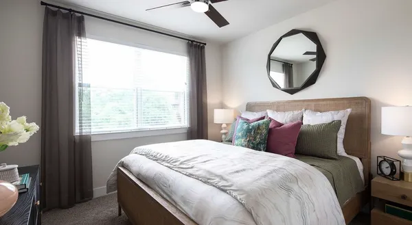 $1,582 | 2425 Bell Street, Unit 2134, Houston, TX 77003