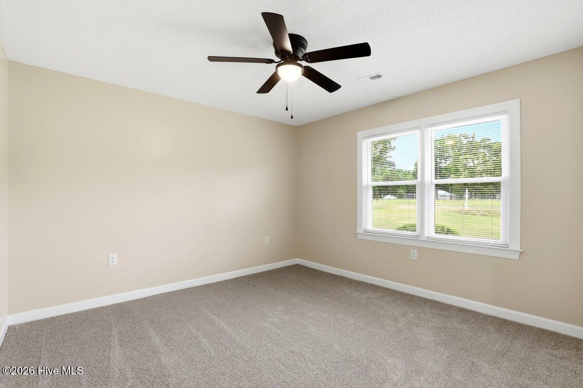 170 Leslie Road Goldsboro, NC 27530 - Photo 13 of 29 170 Leslie Rd-34