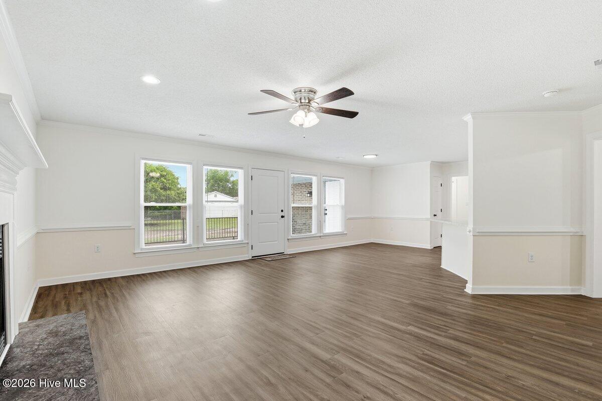 170 Leslie Road Goldsboro, NC 27530 - Photo 6 of 29 170 Leslie Rd-13