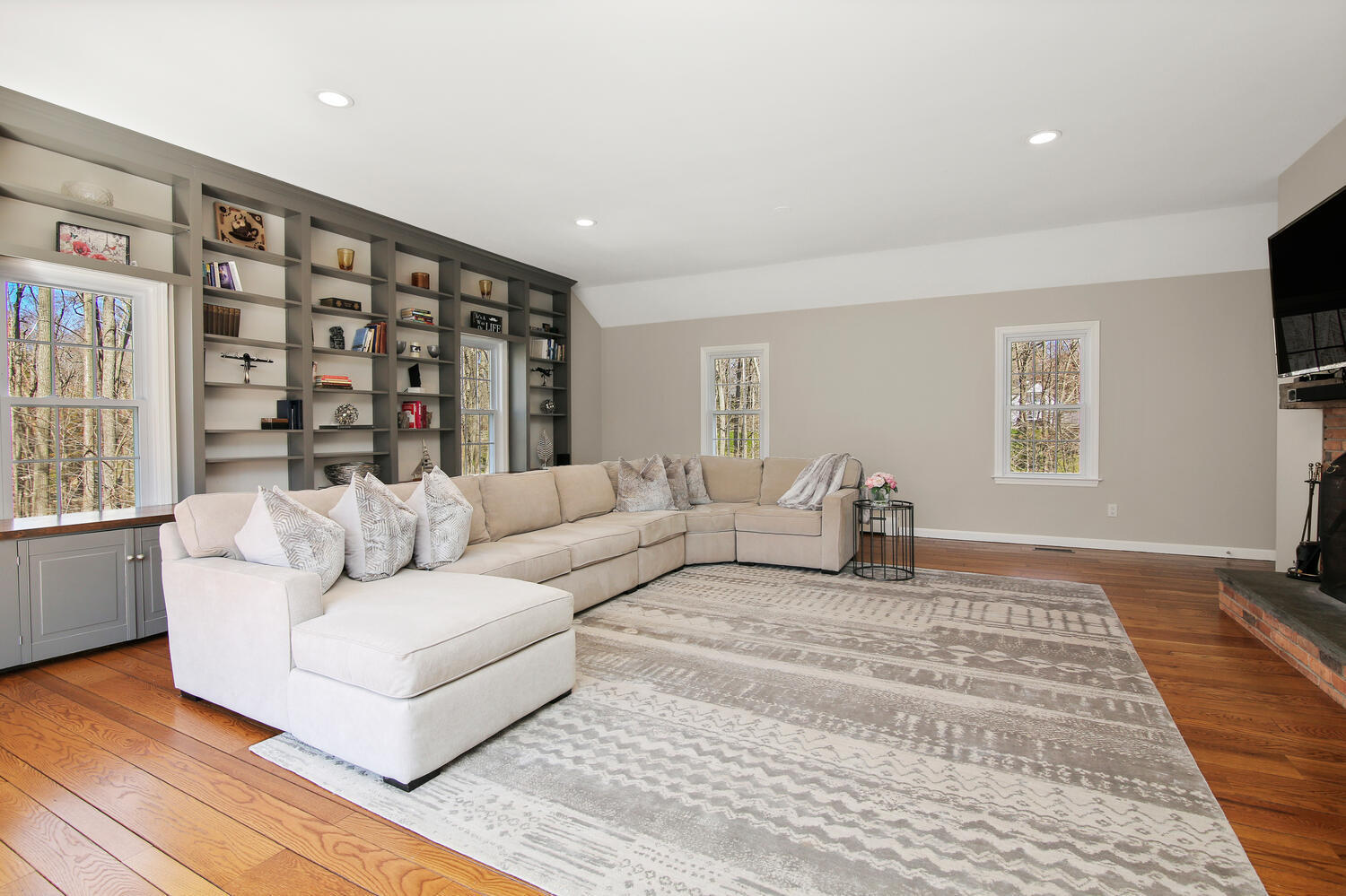 57 Deer Park Road New Canaan, CT 06840 - Photo 15 of 40 57 Deer Park Rd New Canaan CT-large-034-