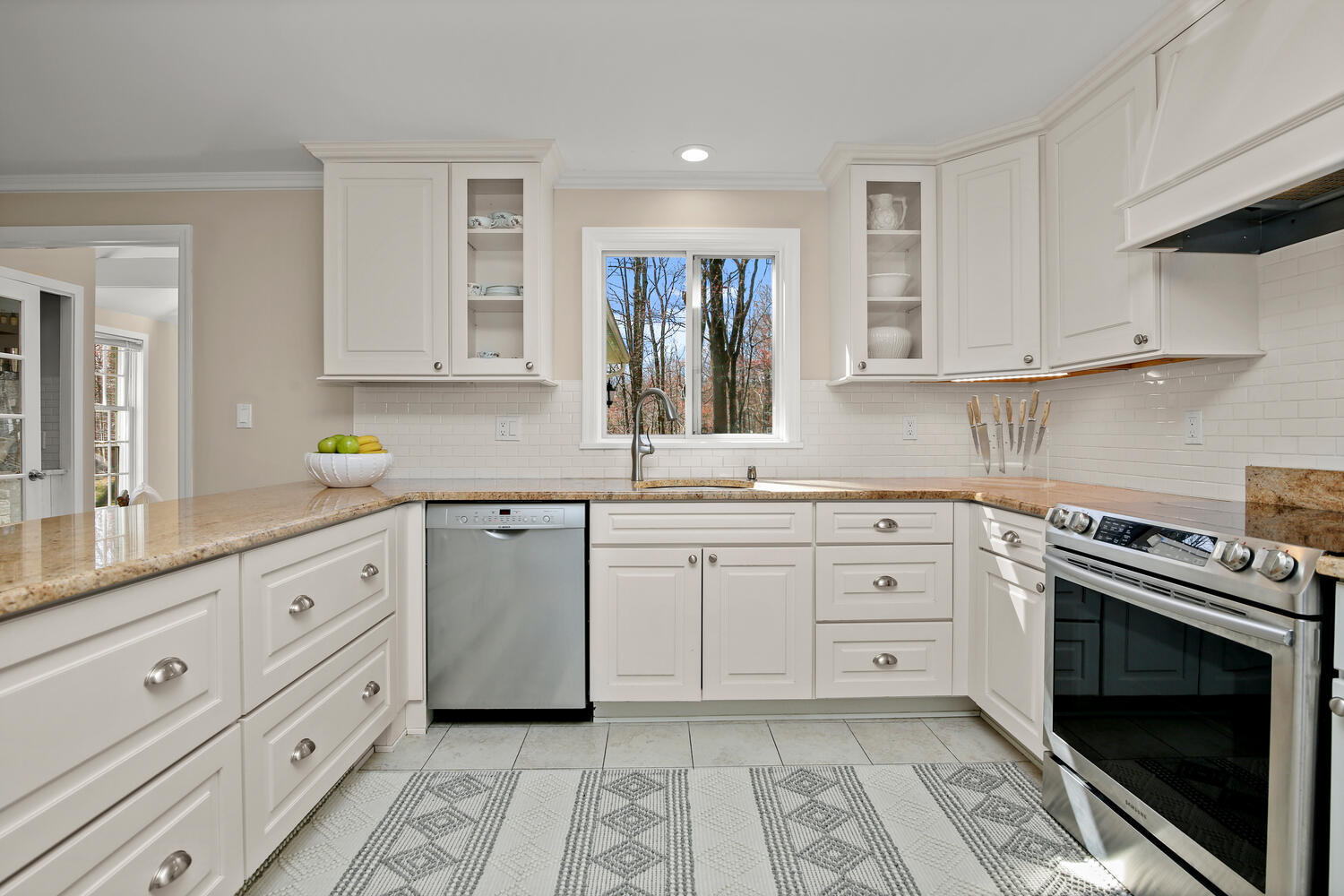 57 Deer Park Road New Canaan, CT 06840 - Photo 19 of 40 57 Deer Park Rd New Canaan CT-large-057-