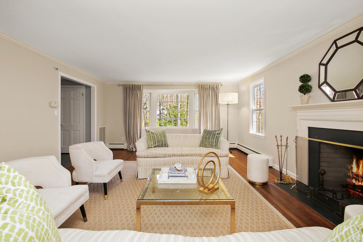 57 Deer Park Road New Canaan, CT 06840 - Photo 7 of 40 57 Deer Park Rd New Canaan CT-large-018-