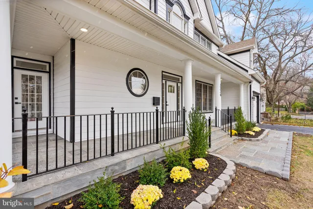 $1,749,000 | 3336 Jones Bridge Court, Chevy Chase, MD 20815