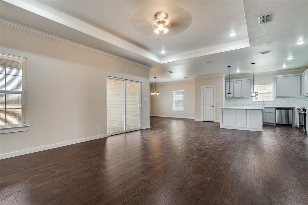 105 Scenic Road Trinidad, TX 75163 - Photo 2 of 24