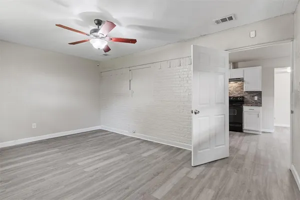 $2,200 | 1612 Mims Street, Fort Worth, TX 76112