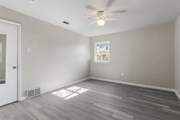 $2,200 | 1612 Mims Street, Fort Worth, TX 76112