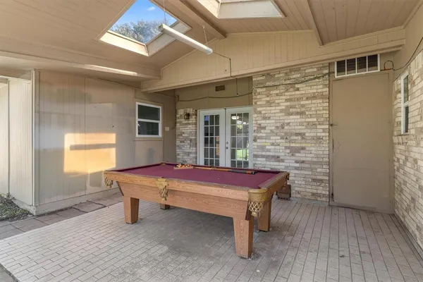 $2,200 | 1612 Mims Street, Fort Worth, TX 76112