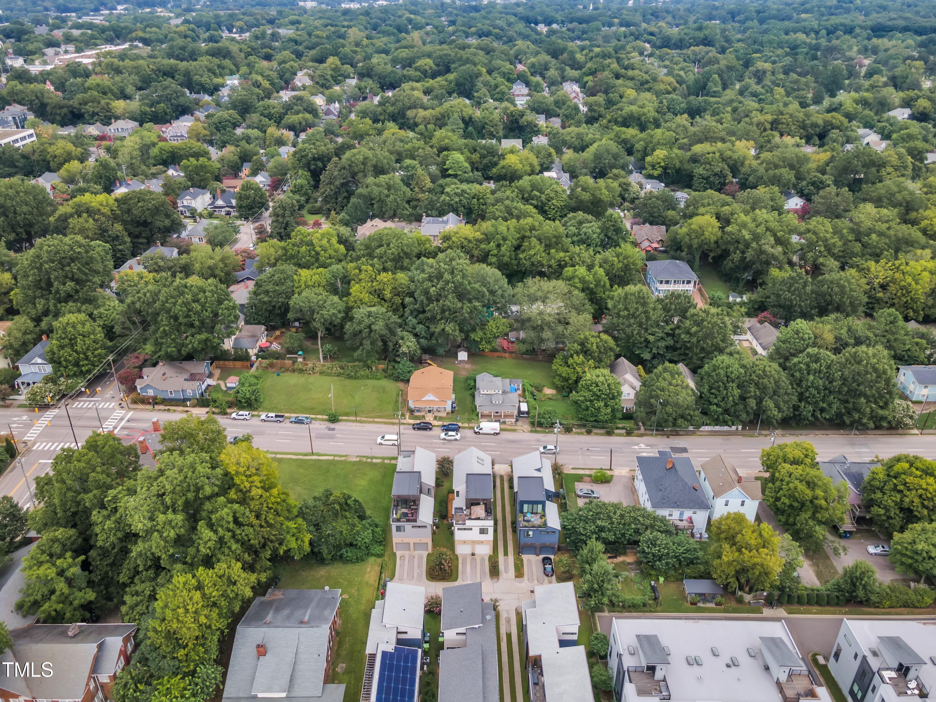 524 East Edenton Street Raleigh, NC 27601 - Photo 68 of 70 an aerial view of a house with a yard