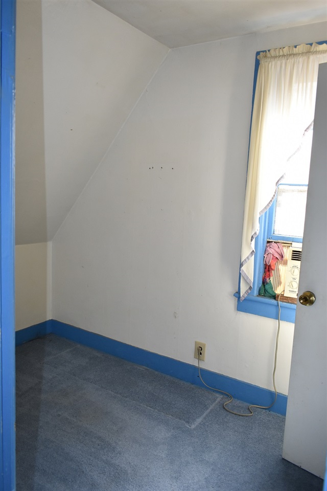 21 Barker Street Rockingham, VT 05101 - Photo 8 of 18 Gallery Image 8