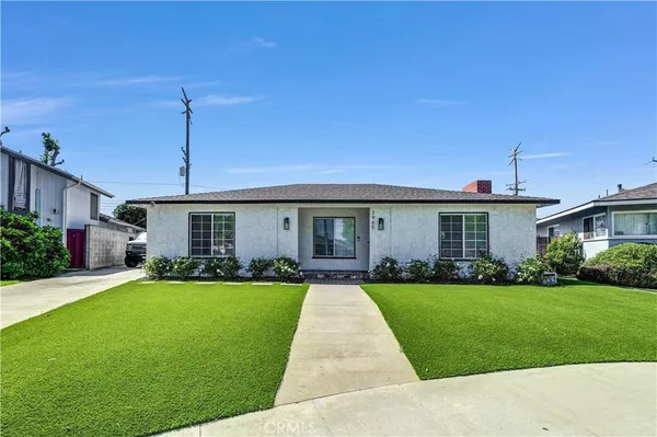 $1,049,000 | 3965 North Marshall Way, Long Beach, CA 90807