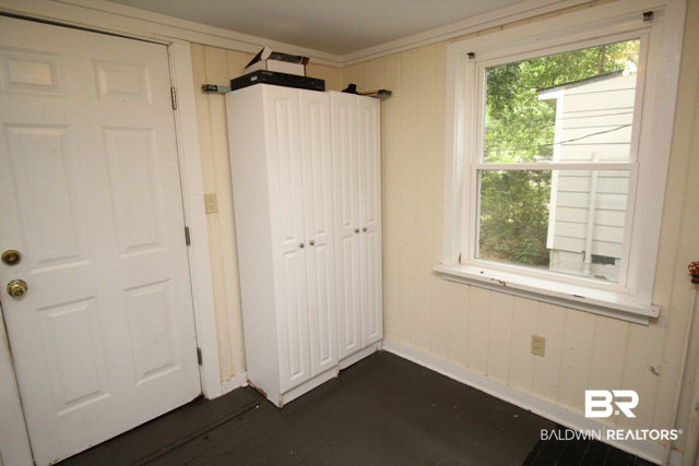 271 Border Drive West Mobile, AL 36608 - Photo 12 of 16 Laundry Room