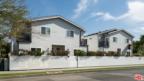 $2,025,000 | 3944 South Budlong Avenue, Los Angeles, CA 90037