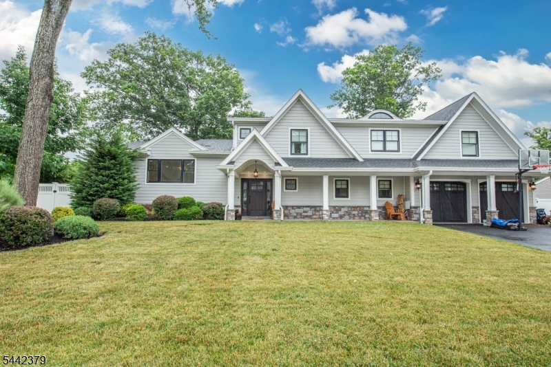 57 Coventry Road Wayne, NJ 07470 - Photo 2 of 35