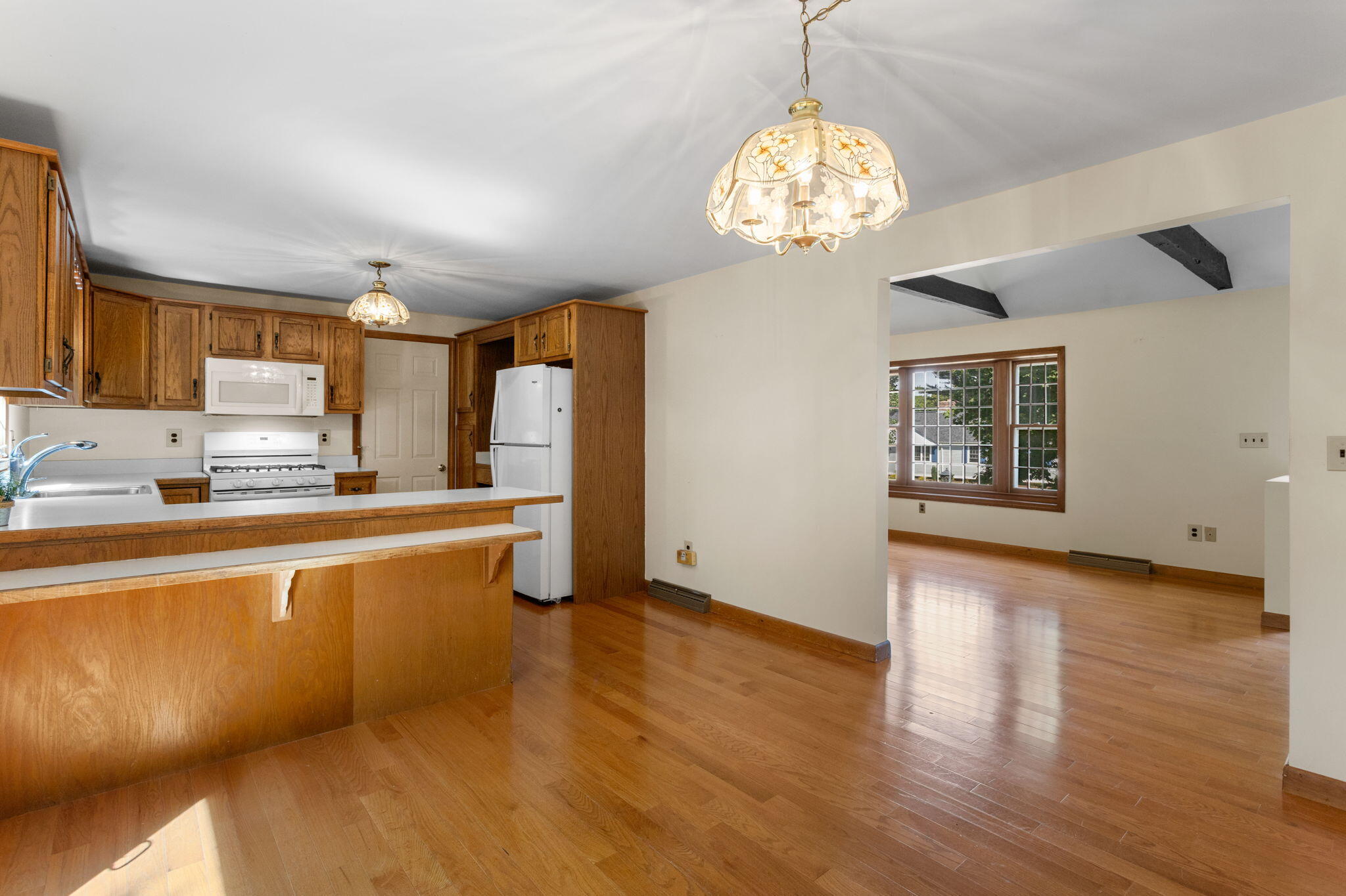 89 Pompano Road Yarmouth Port, MA 02675 - Photo 9 of 41 Breakfast Bar
