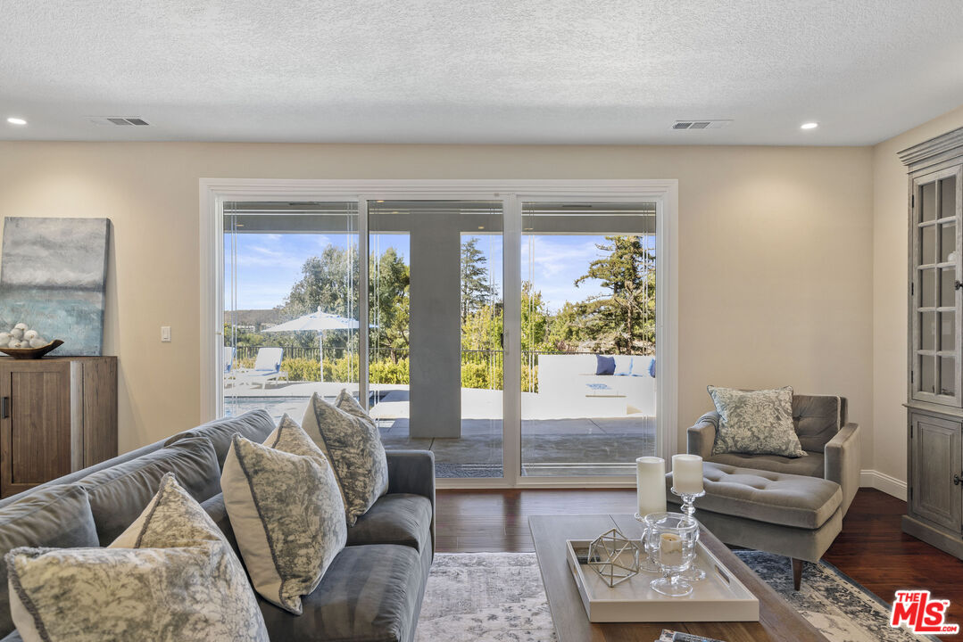 38 Inverness Road Thousand Oaks, CA 91361 - Photo 17 of 42