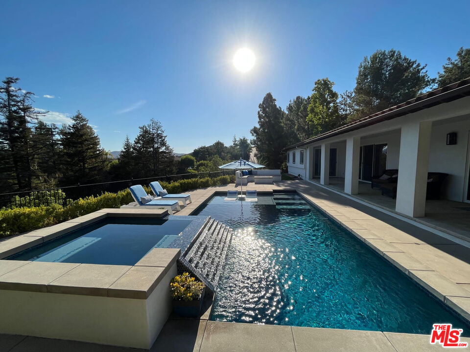 38 Inverness Road Thousand Oaks, CA 91361 - Photo 2 of 42