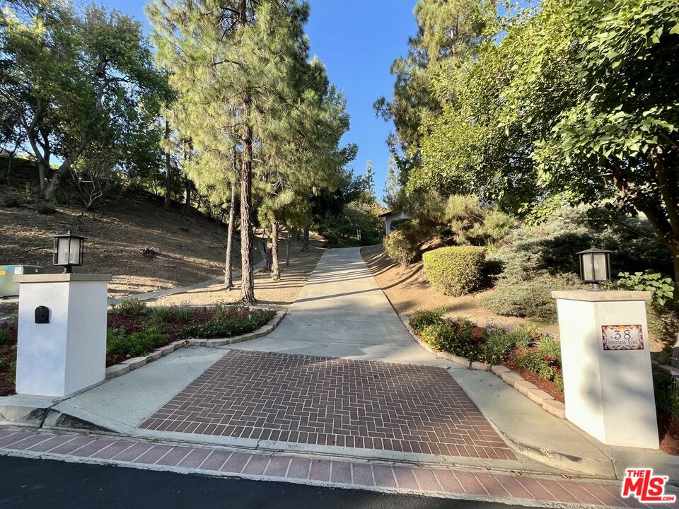 38 Inverness Road Thousand Oaks, CA 91361 - Photo 38 of 42