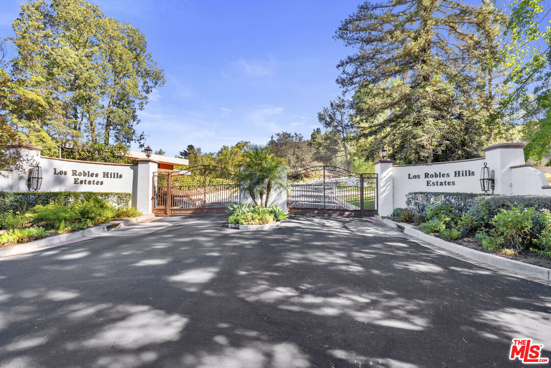 38 Inverness Road Thousand Oaks, CA 91361 - Photo 41 of 42 a view of a street with a building in the background
