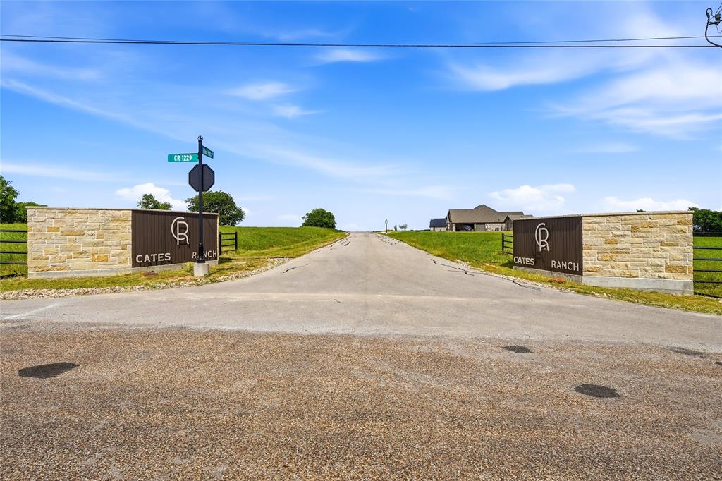6424 Wind Hills Road Godley, TX 76044 - Photo 3 of 10