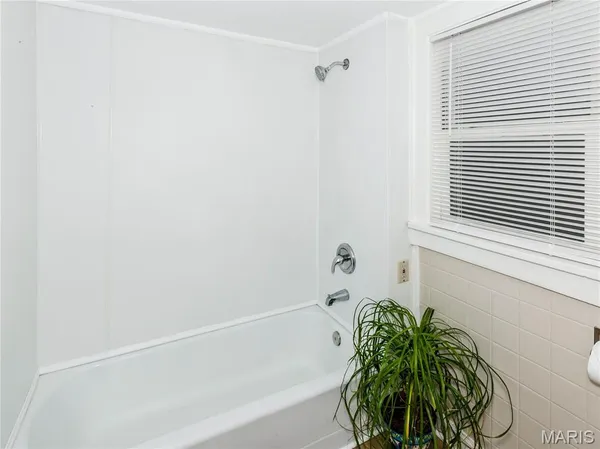 $175,000 | 422 South Aurora Street, Collinsville, IL 62234