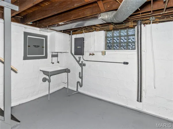 $175,000 | 422 South Aurora Street, Collinsville, IL 62234