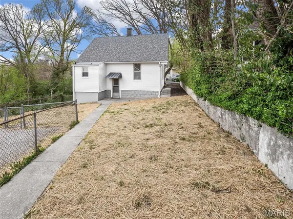 $175,000 | 422 South Aurora Street, Collinsville, IL 62234