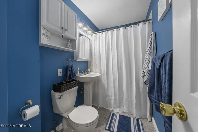 $529,000 | 72 Barkalow Avenue, Freehold, NJ 07728