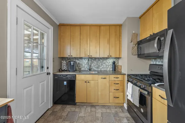 $529,000 | 72 Barkalow Avenue, Freehold, NJ 07728