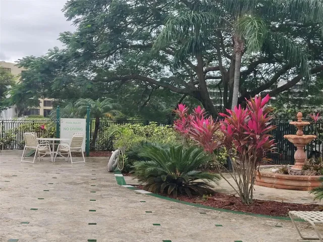 $2,050 | 1865 Palm Cove Boulevard, Unit 9305, Delray Beach, FL 33445