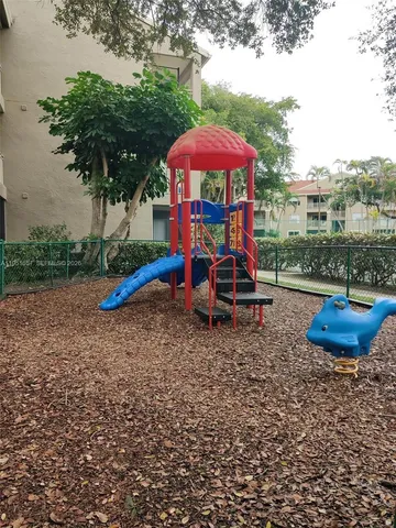 $2,050 | 1865 Palm Cove Boulevard, Unit 9305, Delray Beach, FL 33445